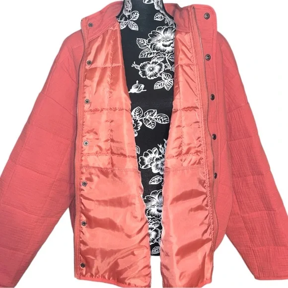 Size 2: Torrid Quilted Drop Shoulder Zip Up Snap Button Jacket - Picture 8 of 9